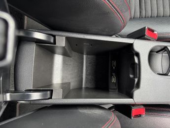 Mercedes-Benz A Class 1.5 A180d AMG Line (Premium) 7G-DCT Euro 6 (s/s) 5dr