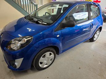 Renault Twingo 1.2 Extreme Hatchback 3dr Petrol Manual Euro 4 (60 ps)