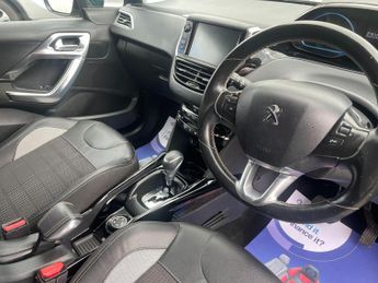 Peugeot 2008 1.2 PureTech Allure SUV 5dr Petrol EAT Euro 6 (s/s) (110 ps)