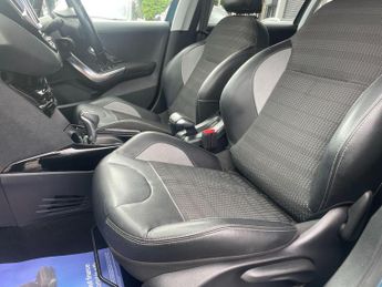 Peugeot 2008 1.2 PureTech Allure SUV 5dr Petrol EAT Euro 6 (s/s) (110 ps)