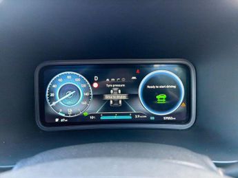 Hyundai Kona 64kWh Ultimate SUV 5dr Electric Auto (10.5kW Charger) (204 ps)