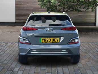 Hyundai Kona 64kWh Ultimate SUV 5dr Electric Auto (10.5kW Charger) (204 ps)
