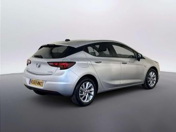 Vauxhall Astra 1.6 CDTi ecoTEC BlueInjection Tech Line Nav Hatchback 5dr Diesel