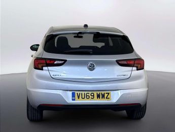 Vauxhall Astra 1.6 CDTi ecoTEC BlueInjection Tech Line Nav Hatchback 5dr Diesel