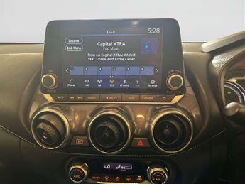 Nissan Juke 1.6 N-Connecta SUV 5dr Petrol Hybrid Auto Euro 6 (143 ps)
