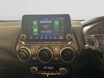 Nissan Juke 1.6 N-Connecta SUV 5dr Petrol Hybrid Auto Euro 6 (143 ps)