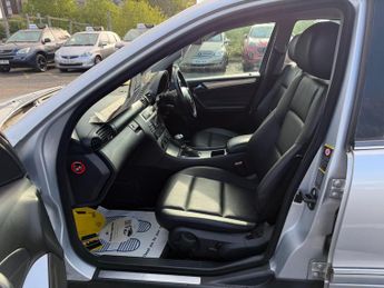 Mercedes-Benz C Class 1.8 C200 Kompressor Avantgarde SE Saloon 4dr Petrol Automatic (2