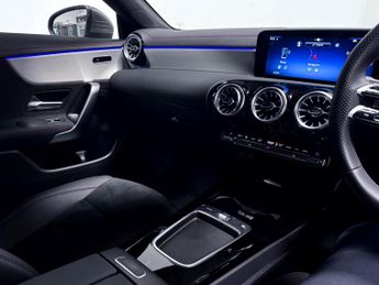Mercedes-Benz CLA 1.3 CLA200h MHEV AMG Line (Premium) Coupe 4dr Petrol Hybrid 7G-D