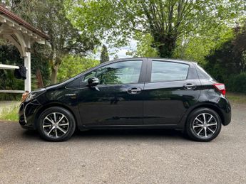 Toyota Yaris 1.5 VVT-h Icon Tech E-CVT Euro 6 (s/s) 5dr