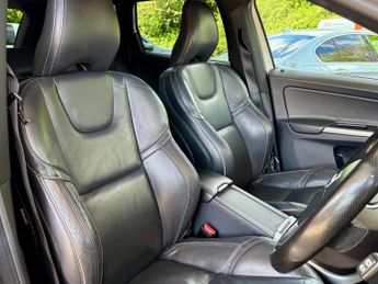 Volvo XC60 2.4 D5 R-Design Nav Auto AWD Euro 6 (s/s) 5dr