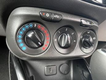 Vauxhall Corsa 1.4i SE Auto Euro 6 3dr