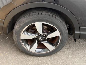 Nissan Qashqai 1.2 DIG-T N-Connecta 2WD Euro 6 (s/s) 5dr