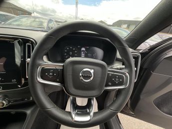 Volvo Xc40 CORE T4 RECHARGE AUTO