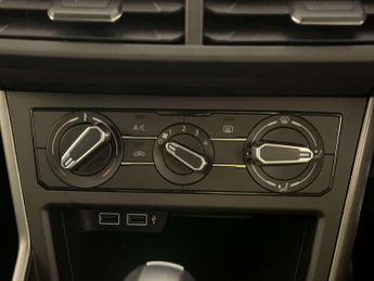Volkswagen Polo 1.0 TSI Match Hatchback 5dr Petrol DSG Euro 6 (s/s) (95 ps)