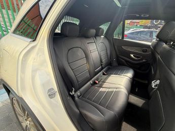 Mercedes-Benz GLC 2.1 GLC250d AMG Line (Premium) G-Tronic 4MATIC Euro 6 (s/s) 5dr