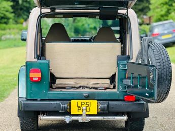 Jeep Wrangler 4.0 Sahara Hard Top Automatic ,4x4 3dr
