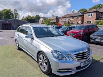 Mercedes-Benz E Class 2.1 E220 CDI BlueEfficiency Avantgarde Tiptronic Euro 5 5dr