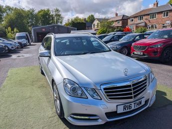 Mercedes-Benz E Class 2.1 E220 CDI BlueEfficiency Avantgarde Tiptronic Euro 5 5dr
