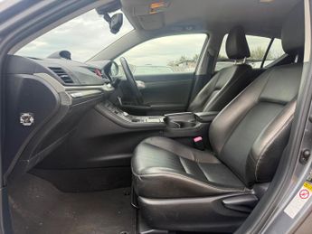 Lexus CT 1.8 200h Advance CVT Euro 5 (s/s) 5dr