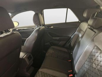 Volkswagen T-Roc 1.5 TSI R-Line SUV 5dr Petrol Manual Euro 6 (s/s) (150 ps)