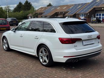 Audi A4 Avant 2.0 TDI S line S Tronic quattro Euro 6 (s/s) 5dr