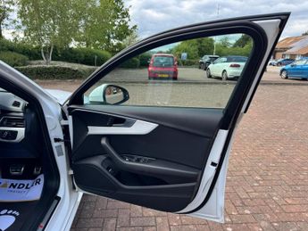Audi A4 Avant 2.0 TDI S line S Tronic quattro Euro 6 (s/s) 5dr