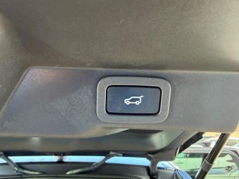 Land Rover Range Rover Sport 3.0 SD V6 HSE SUV 5dr Diesel Auto 4WD Euro 6 (s/s) (306 ps)