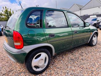 Vauxhall Corsa 1.4i CDX 5dr