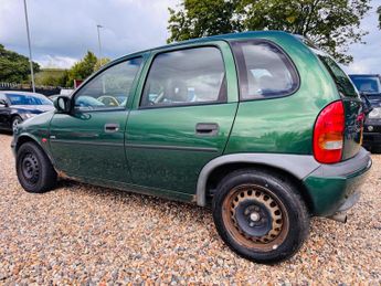 Vauxhall Corsa 1.4i CDX 5dr
