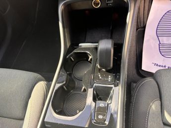 Volvo XC40 1.5h T4 Recharge 10.7kWh Plus Auto Euro 6 (s/s) 5dr