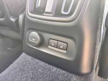 Volvo XC40 1.5h T4 Recharge 10.7kWh Plus Auto Euro 6 (s/s) 5dr