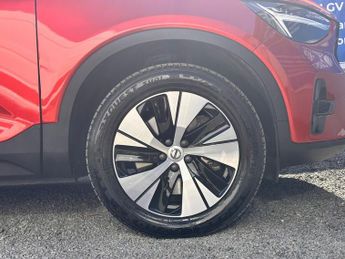 Volvo XC40 1.5h T4 Recharge 10.7kWh Plus Auto Euro 6 (s/s) 5dr