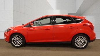 Ford Focus 1.0T EcoBoost Zetec Navigator Euro 5 (s/s) 5dr