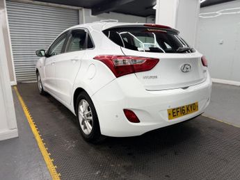 Hyundai i30 1.6 CRDi Blue Drive SE Euro 6 (s/s) 5dr
