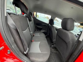 Vauxhall Viva 1.0i SE Euro 6 5dr (a/c)