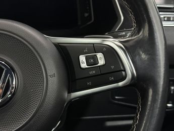 Volkswagen Tiguan 2.0 TDI R-Line Tech DSG 4Motion Euro 6 (s/s) 5dr