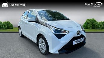 Toyota AYGO 1.0 VVT-i x-play Euro 6 5dr