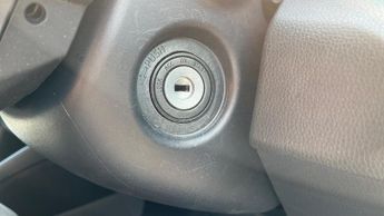 Toyota Yaris 1.5 VVT-h Design E-CVT Euro 6 (s/s) 5dr