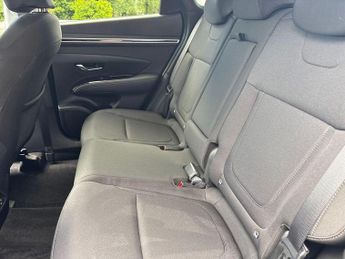 Hyundai Tucson 1.6 T-GDi MHEV SE Connect SUV 5dr Petrol Hybrid DCT Euro 6 (s/s)