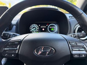 Hyundai Kona 64kWh Ultimate SUV 5dr Electric Auto (10.5kW Charger) (204 ps)
