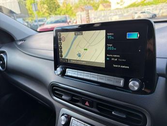 Hyundai Kona 64kWh Ultimate SUV 5dr Electric Auto (10.5kW Charger) (204 ps)