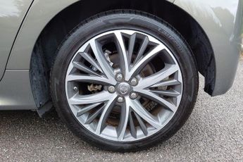Toyota Yaris 1.5 VVT-h Excel E-CVT Euro 6 (s/s) 5dr