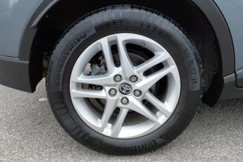 Toyota C-HR 1.8 VVT-h Icon CVT Euro 6 (s/s) 5dr