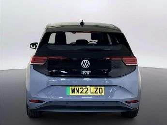 Volkswagen ID.3 Pro 58kWh Life Hatchback 5dr Electric Auto (145 ps)