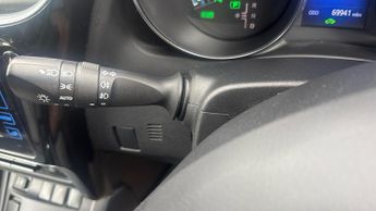 Toyota Auris 1.8 VVT-h Design Touring Sports CVT Euro 6 (s/s) 5dr
