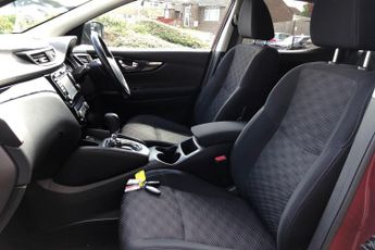 Nissan Qashqai 1.2 DiG-T N-Connecta 5dr Xtronic