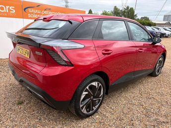 MG MG4 64kWh SE Long Range Auto 5dr