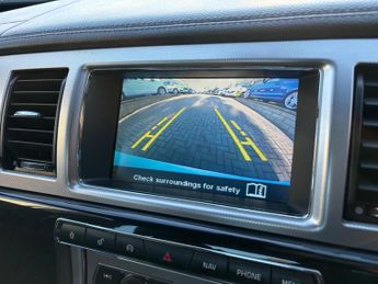 Jaguar XF 2.2d R-Sport Auto Euro 5 (s/s) 4dr