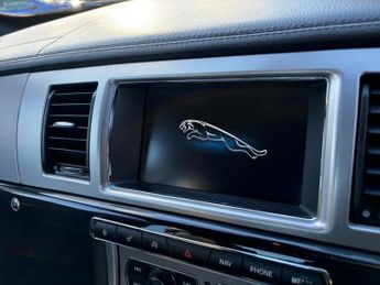 Jaguar XF 2.2d R-Sport Auto Euro 5 (s/s) 4dr