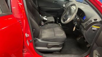 Hyundai i30 1.4 ES Euro 4 5dr